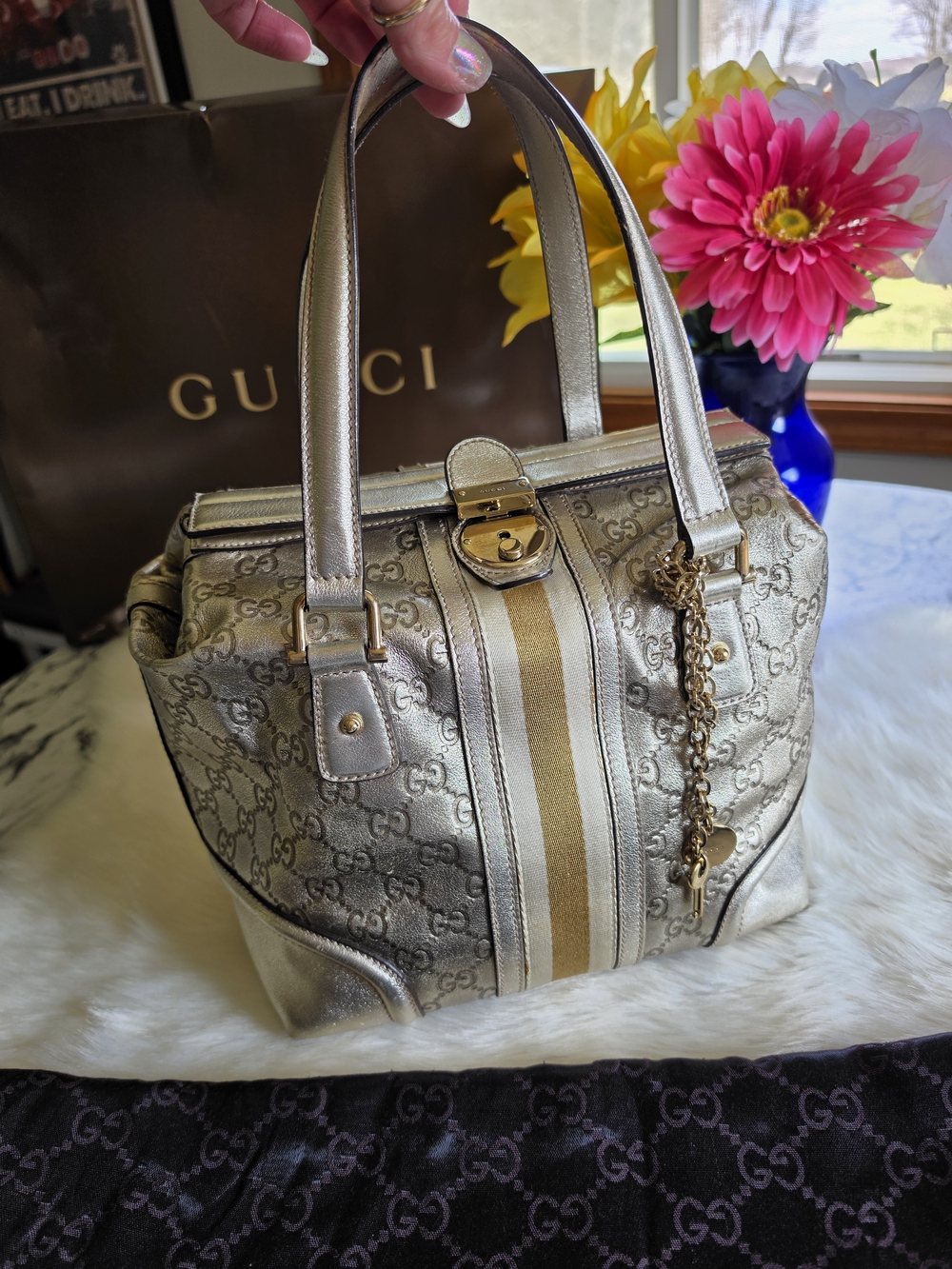 Gucci Treasure Metallic Gold Vintage Jaquard Guccismma Shoulder Bag - Picture 14 of 15